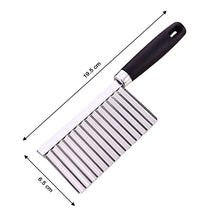 Crinkle knife for salads