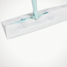 Floor mop for hands-free washing and squeezing