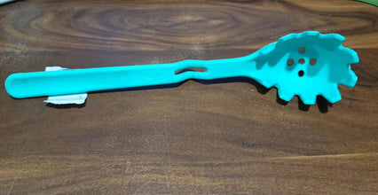 Premium XL Silicone Pasta Fork, High Heat Resistant to 600Ã‚°F, Hygienic One Piece Design, Spaghetti Strainer & Server Spoon
